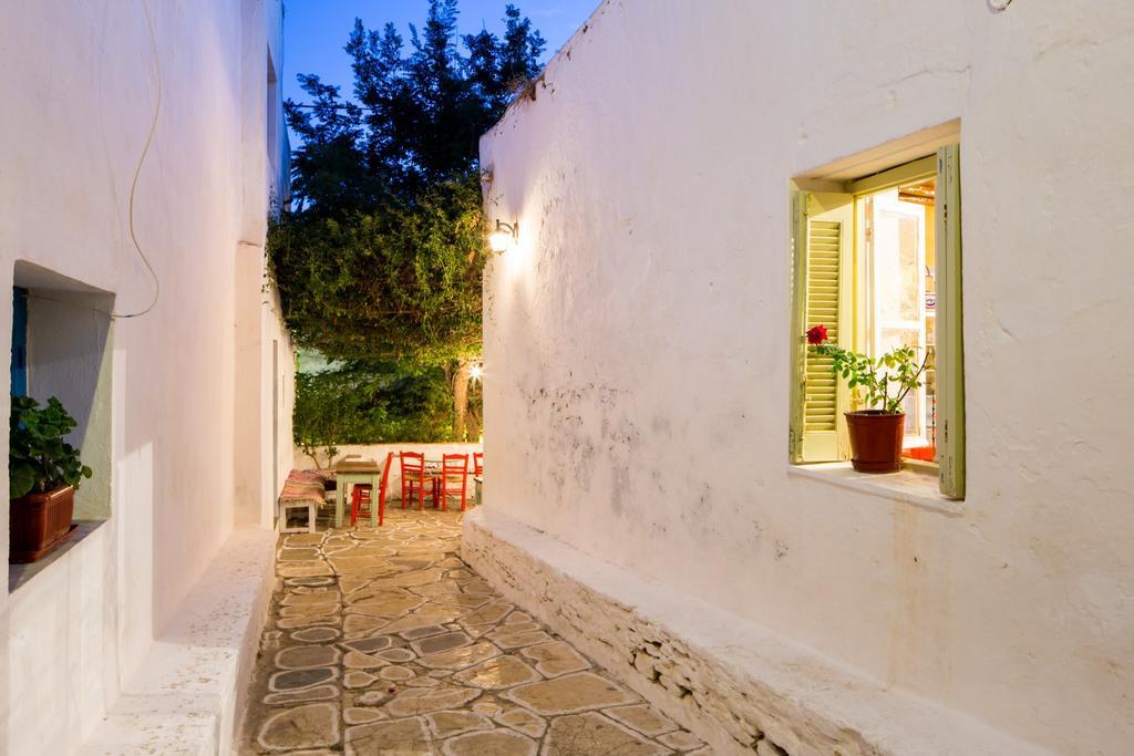 Castro Hotel Folegandros Island Exterior photo