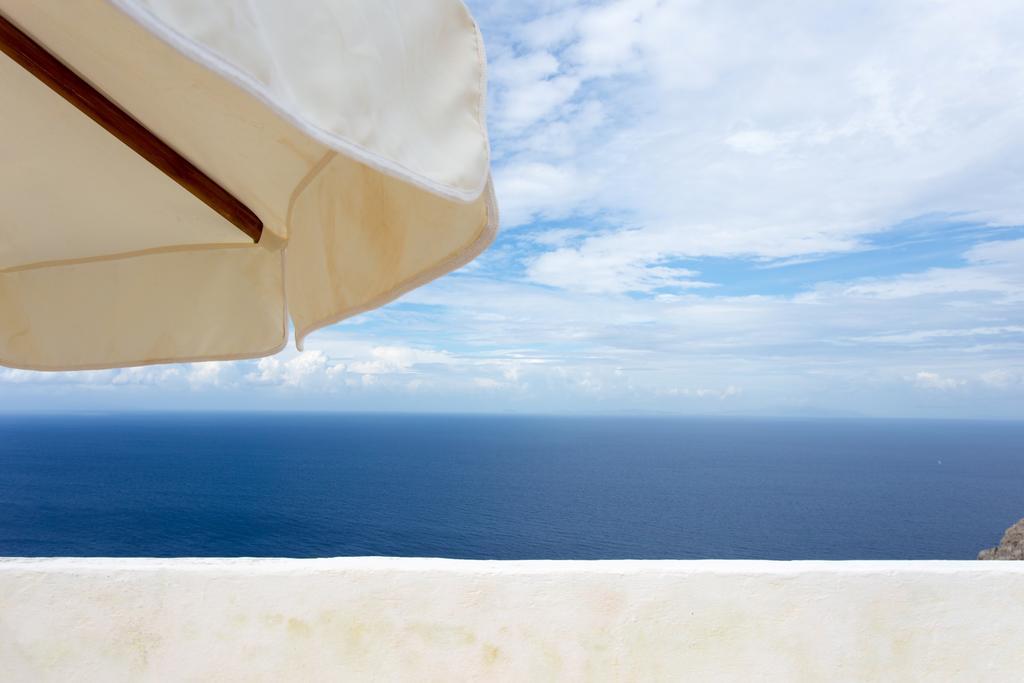 Castro Hotel Folegandros Island Exterior photo